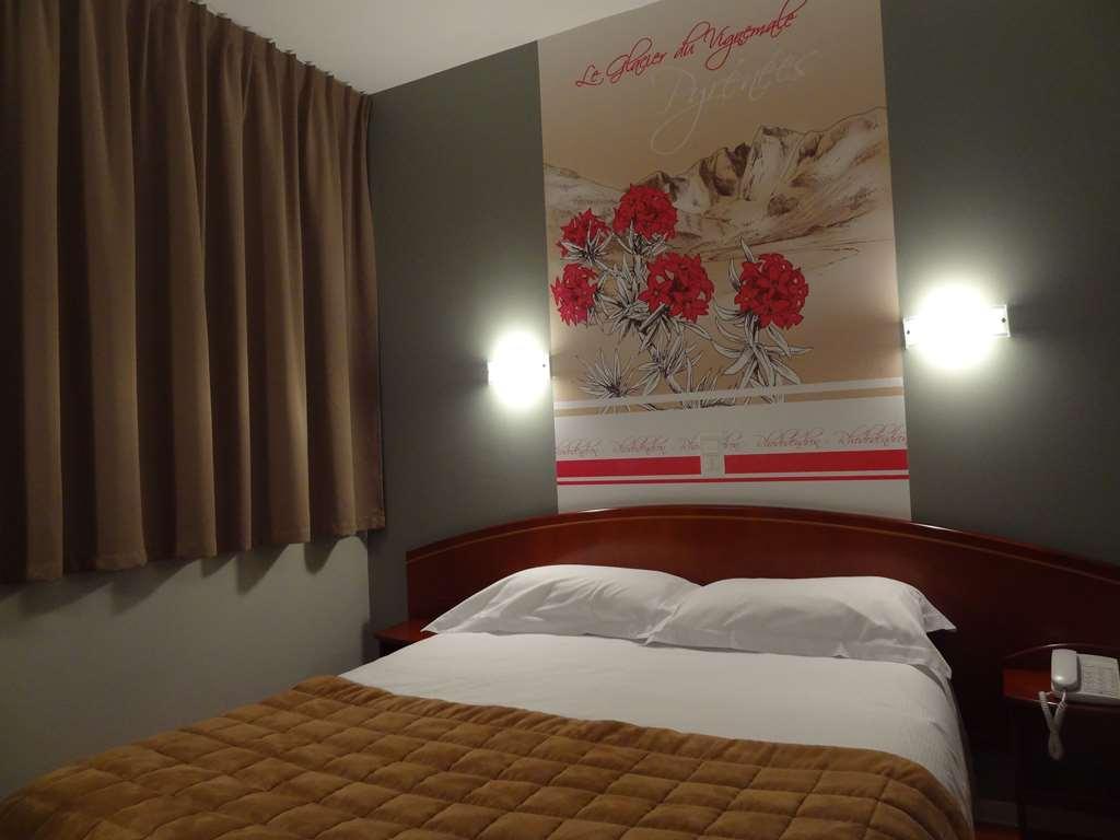 Cit'Hotel De La Marne Tarbes Pokoj fotografie